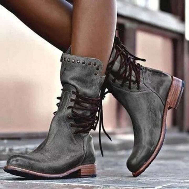 Aruna Elegant & Comfortable Boots