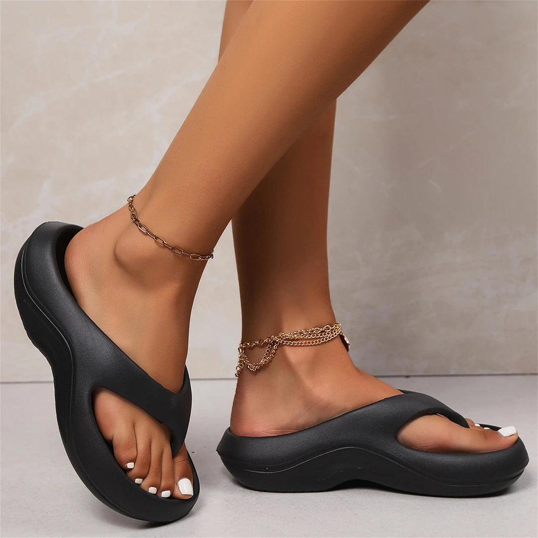 Iryna Stylish Lightweight Slipper