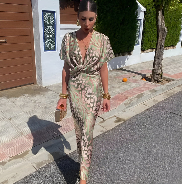 LIANA - CLASSIC ELEGANCE A-LINE DRESS