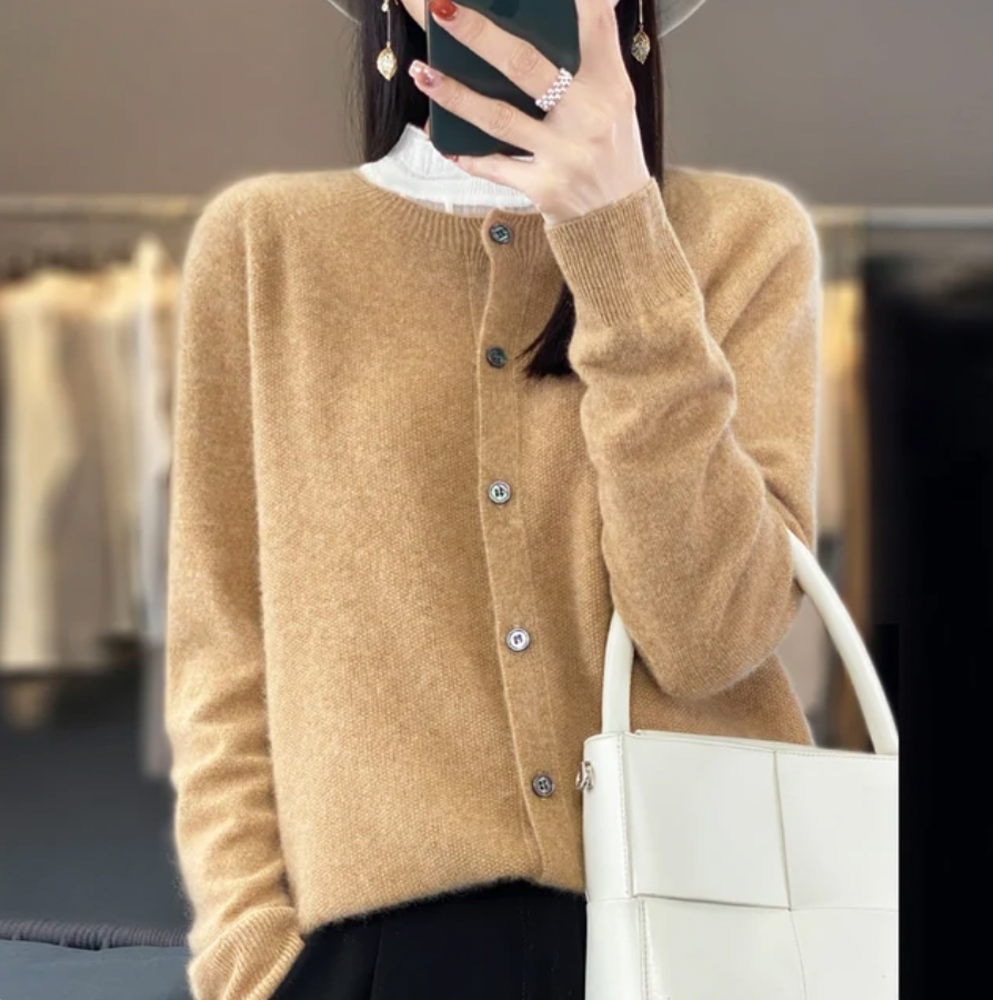 VIVIENNE WARM COZY CARDIGAN